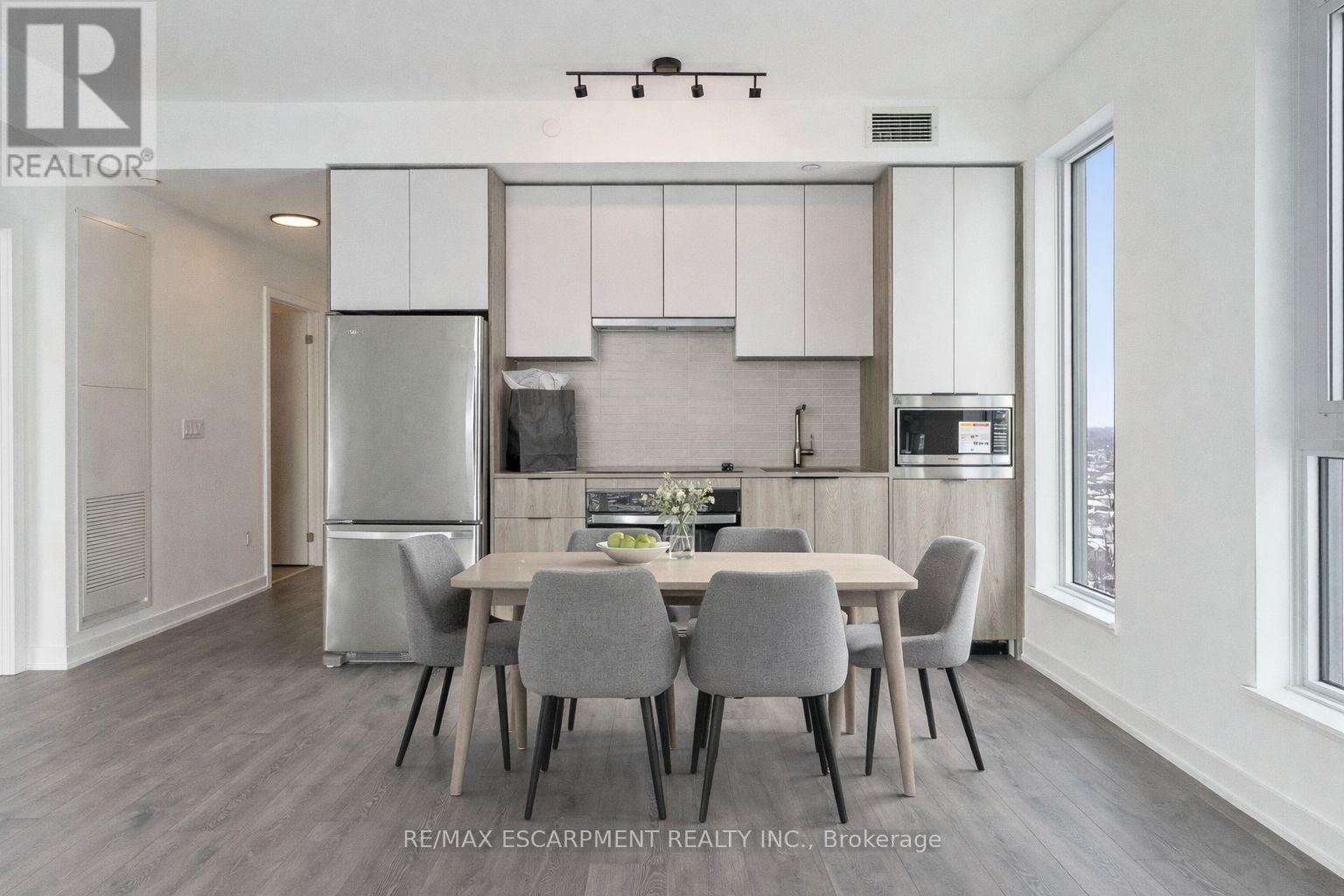 1504 - 1007 The Queensway, Toronto, Ontario  M8Z 0H4 - Photo 2 - W12880538