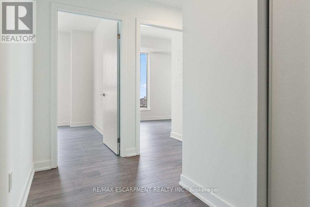 1504 - 1007 The Queensway, Toronto, Ontario  M8Z 0H4 - Photo 4 - W12880538