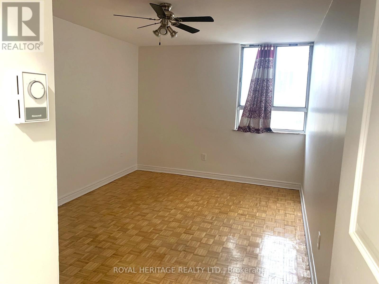 314 - 1 Massey Square, Toronto, Ontario  M4C 5L4 - Photo 2 - E12881602