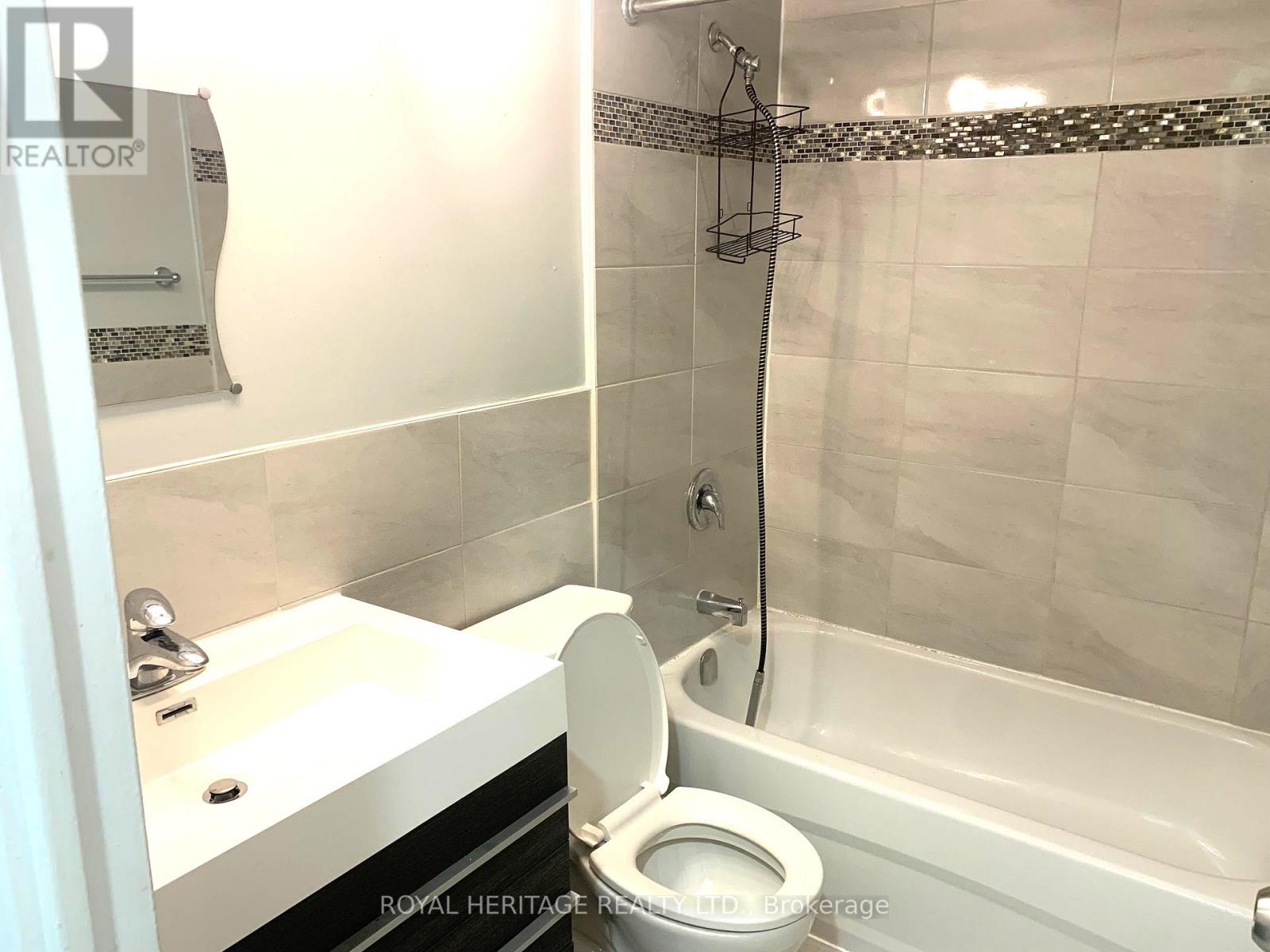 314 - 1 Massey Square, Toronto, Ontario  M4C 5L4 - Photo 4 - E12881602