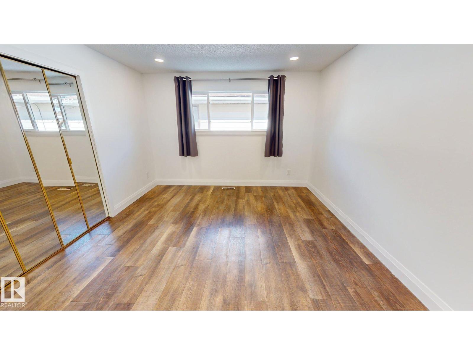 3718 103b St Nw, Edmonton, Alberta  T6J 2X9 - Photo 10 - E4477414