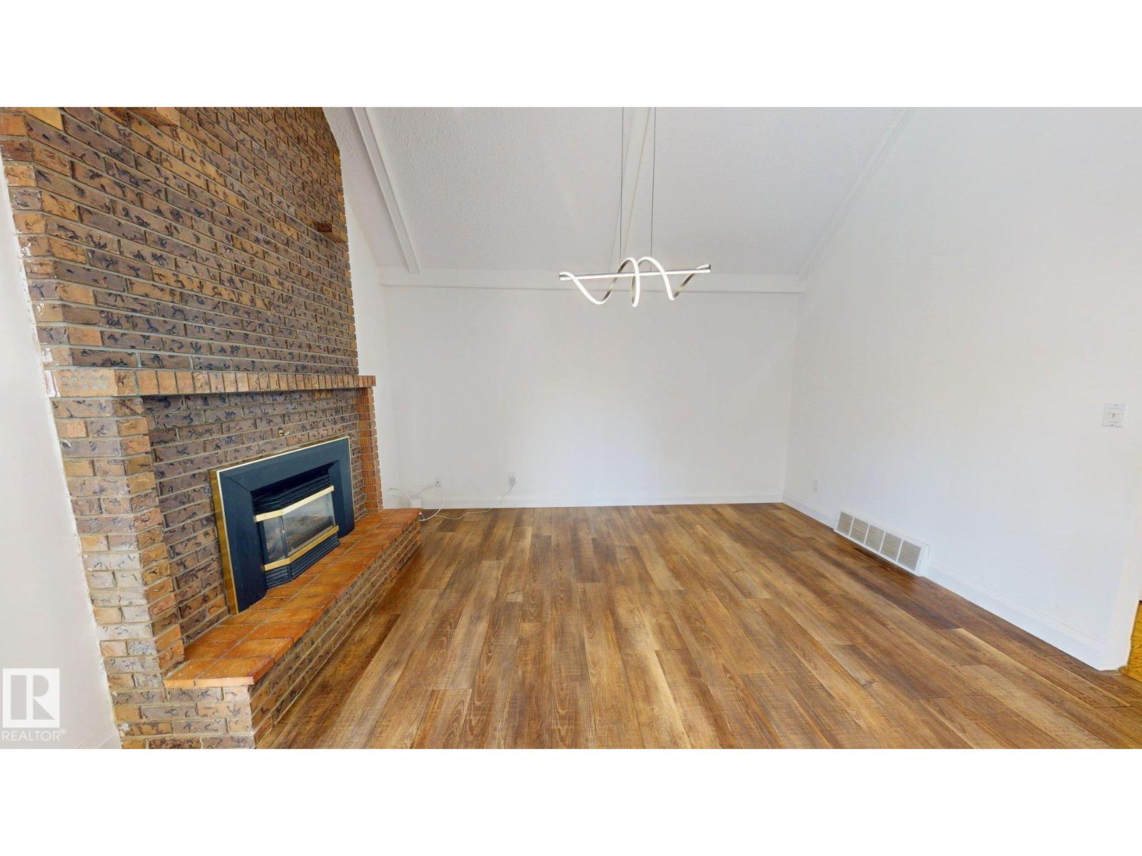 3718 103b St Nw, Edmonton, Alberta  T6J 2X9 - Photo 4 - E4477414