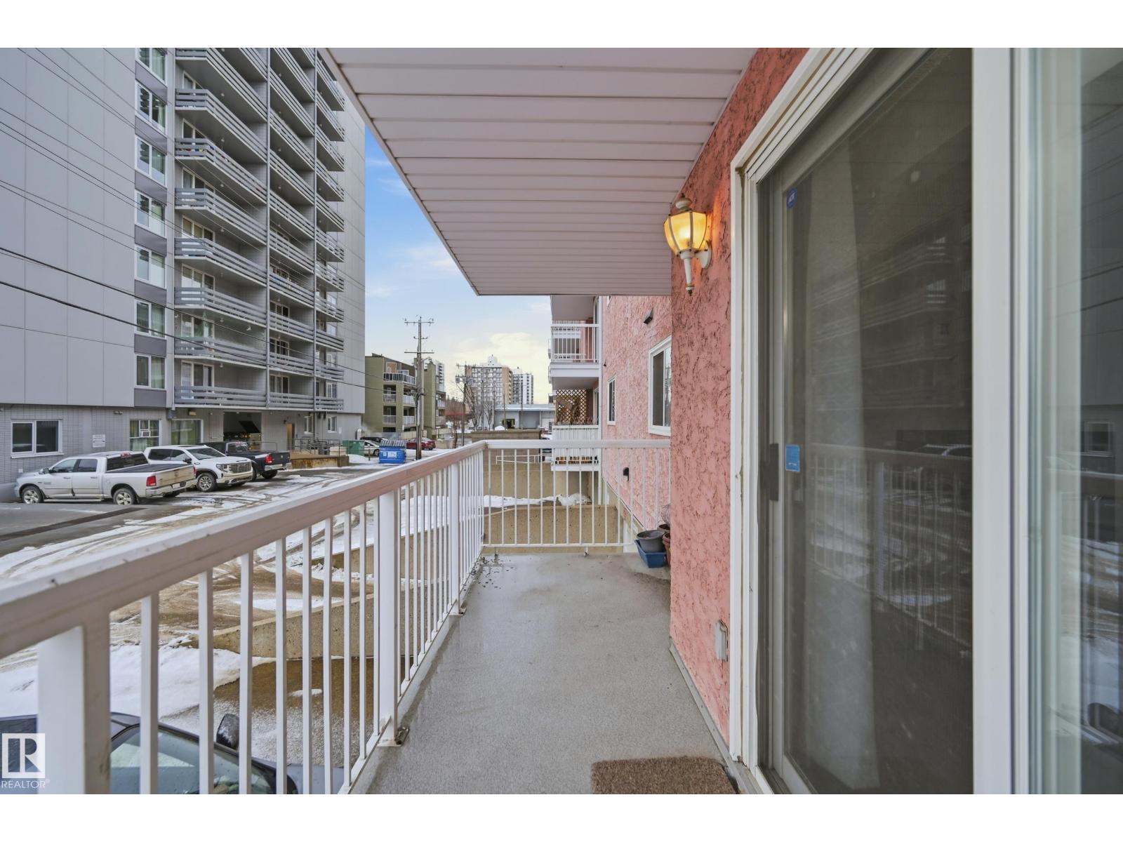 #110 10153 117 St Nw, Edmonton, Alberta  T5K 1X5 - Photo 13 - E4477417