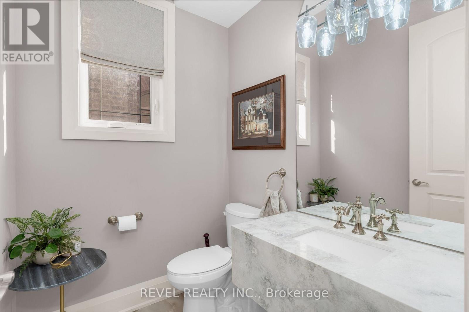 51 Wood Crescent, Essa (Angus), Ontario  L3W 0M5 - Photo 13 - N12881580