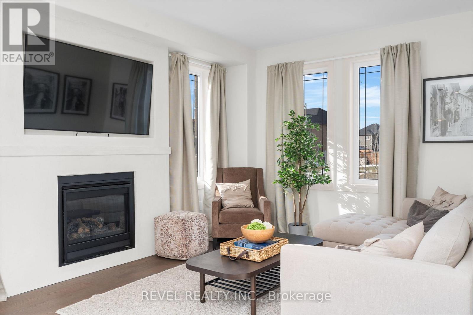 51 Wood Crescent, Essa (Angus), Ontario  L3W 0M5 - Photo 24 - N12881580