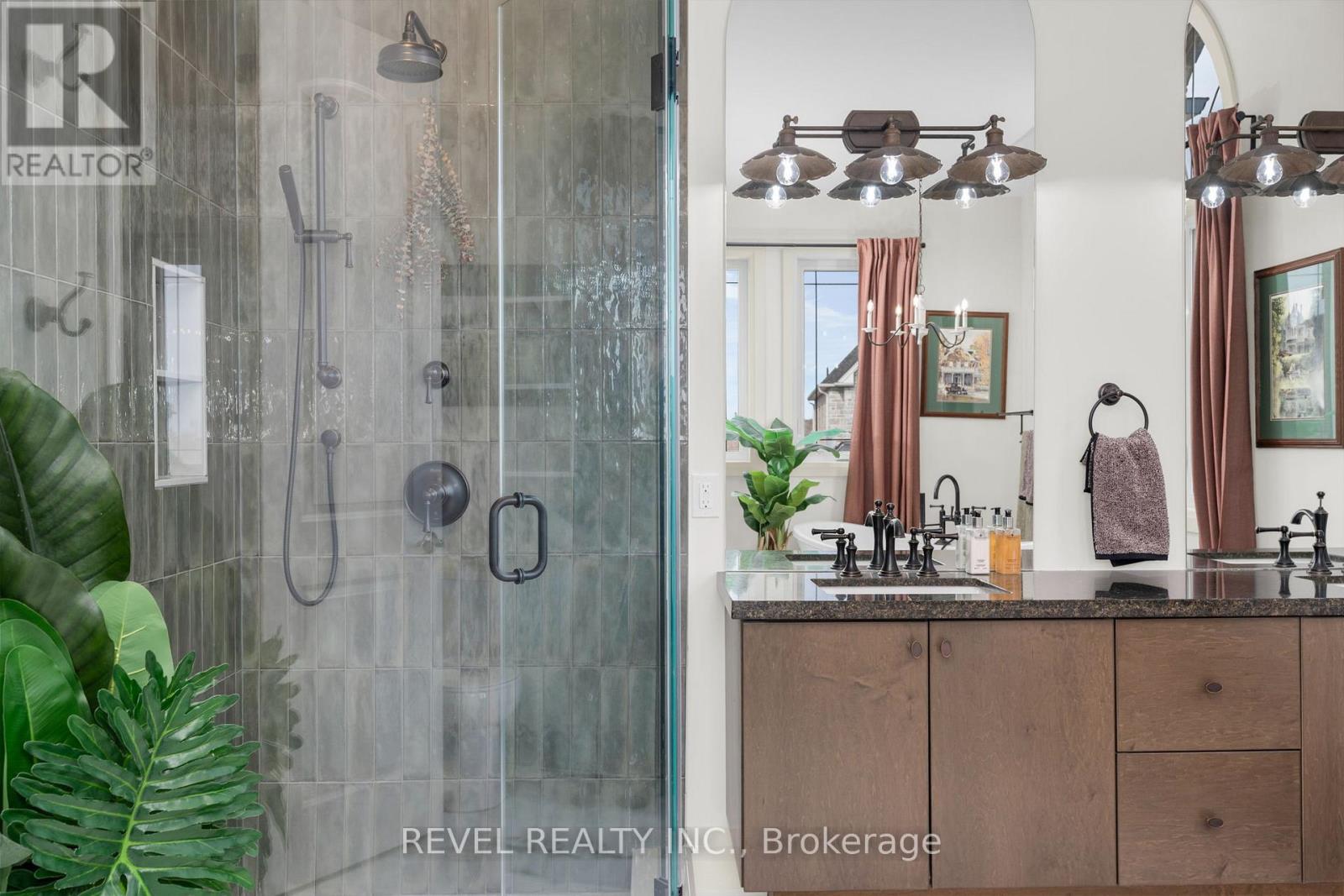 51 Wood Crescent, Essa (Angus), Ontario  L3W 0M5 - Photo 31 - N12881580