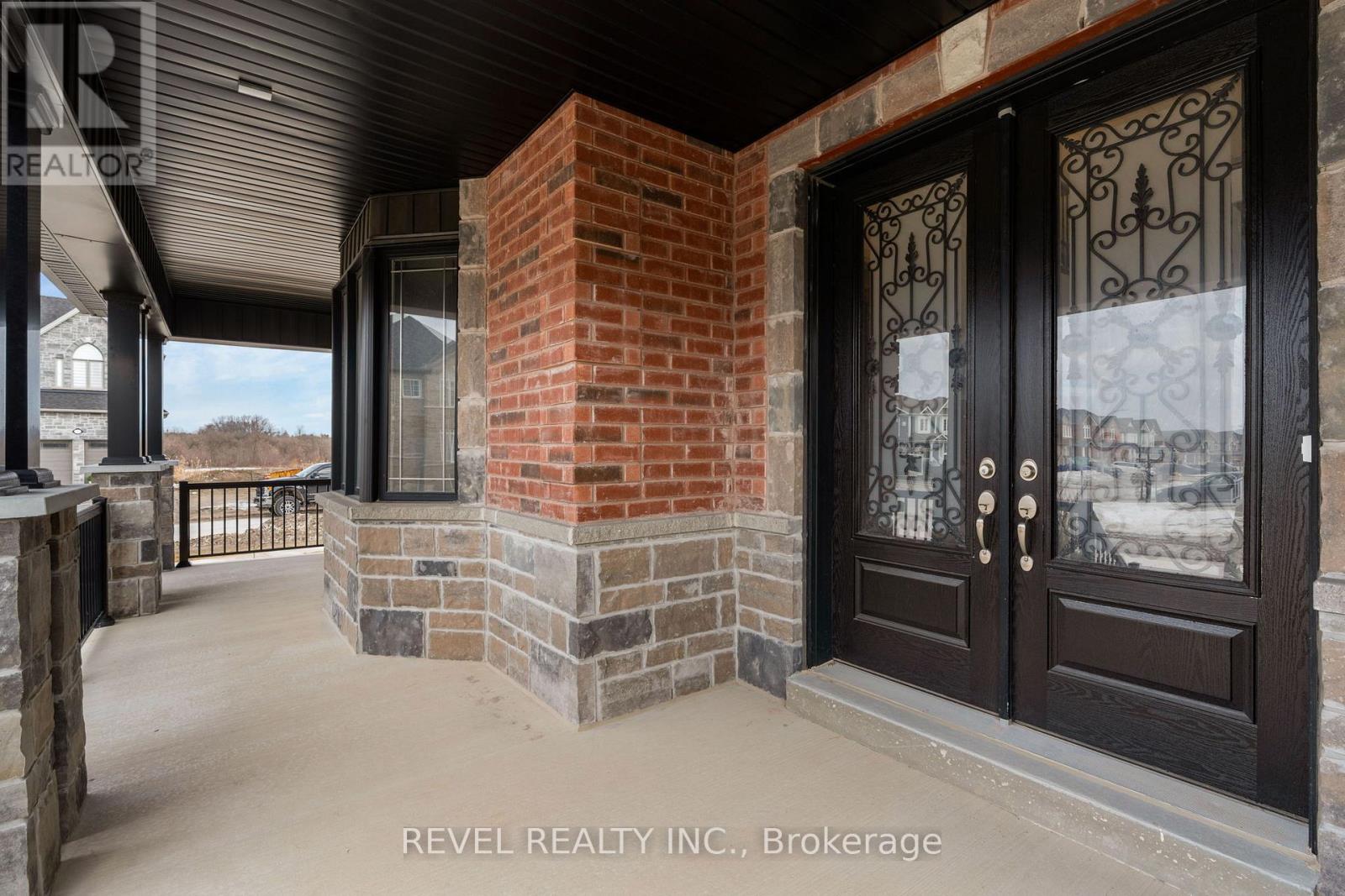 51 Wood Crescent, Essa (Angus), Ontario  L3W 0M5 - Photo 6 - N12881580