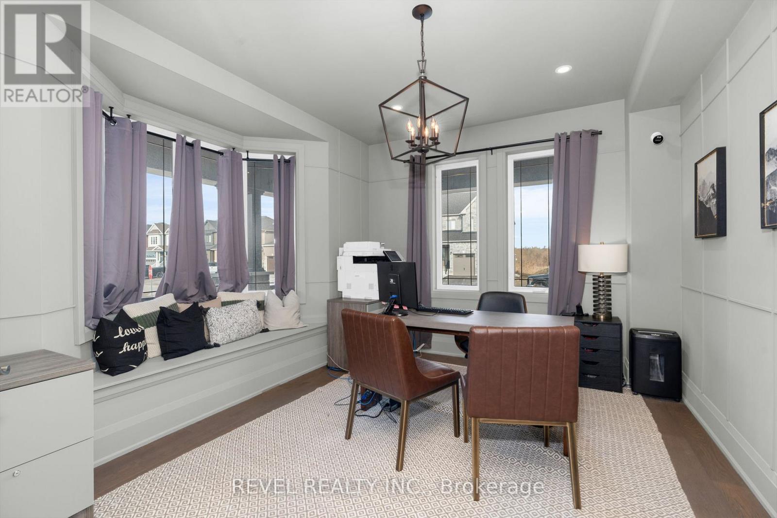 51 Wood Crescent, Essa (Angus), Ontario  L3W 0M5 - Photo 8 - N12881580