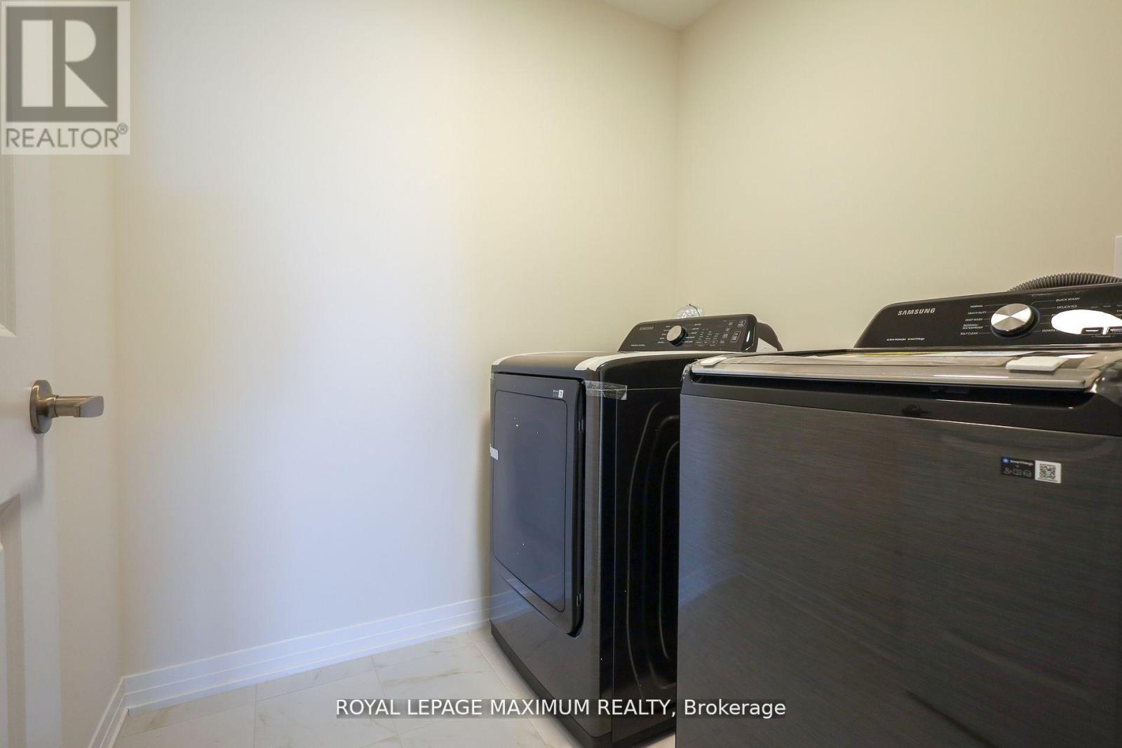 1 - 11 Baynes Way N, Bradford West Gwillimbury (Bradford), Ontario  L3Z 4M1 - Photo 34 - N12881616