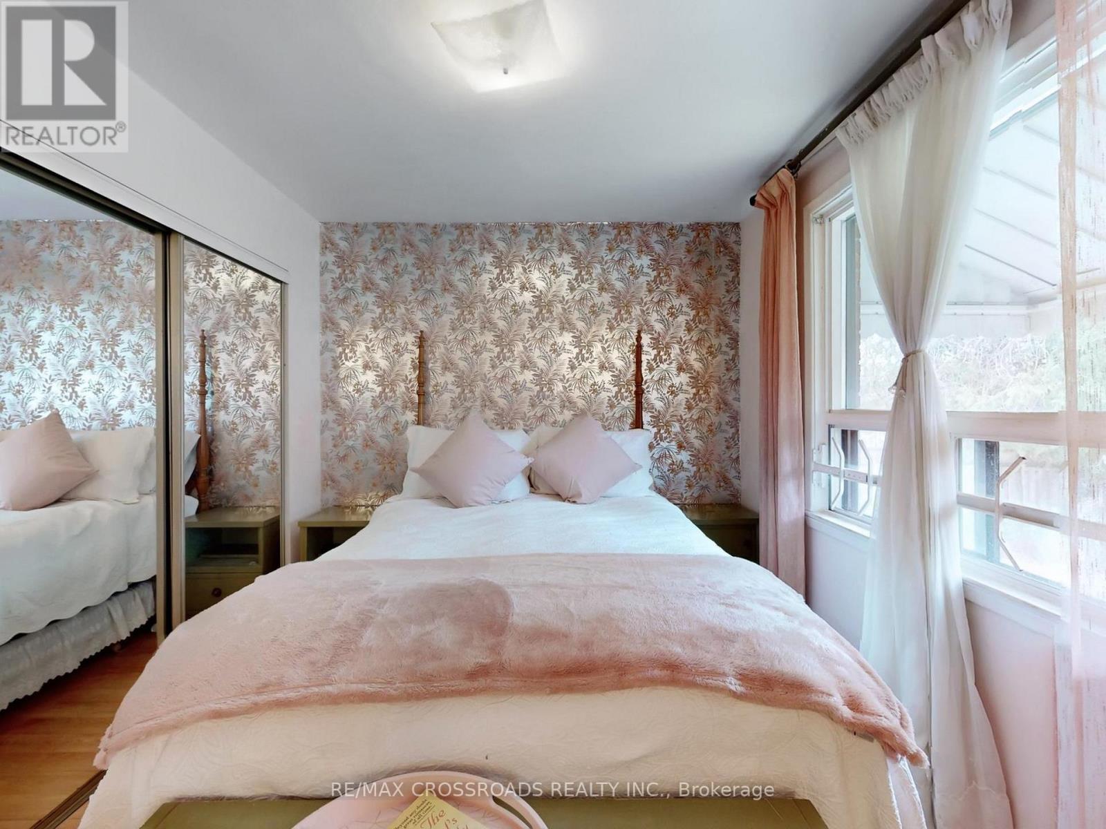 186 Norfolk Avenue, Richmond Hill, Ontario  L4C 2C8 - Photo 21 - N12881648