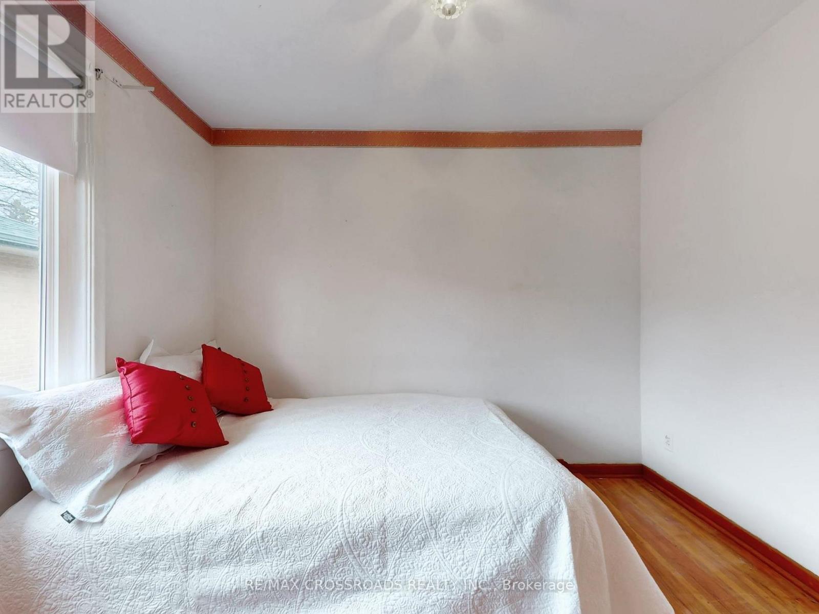 186 Norfolk Avenue, Richmond Hill, Ontario  L4C 2C8 - Photo 25 - N12881648