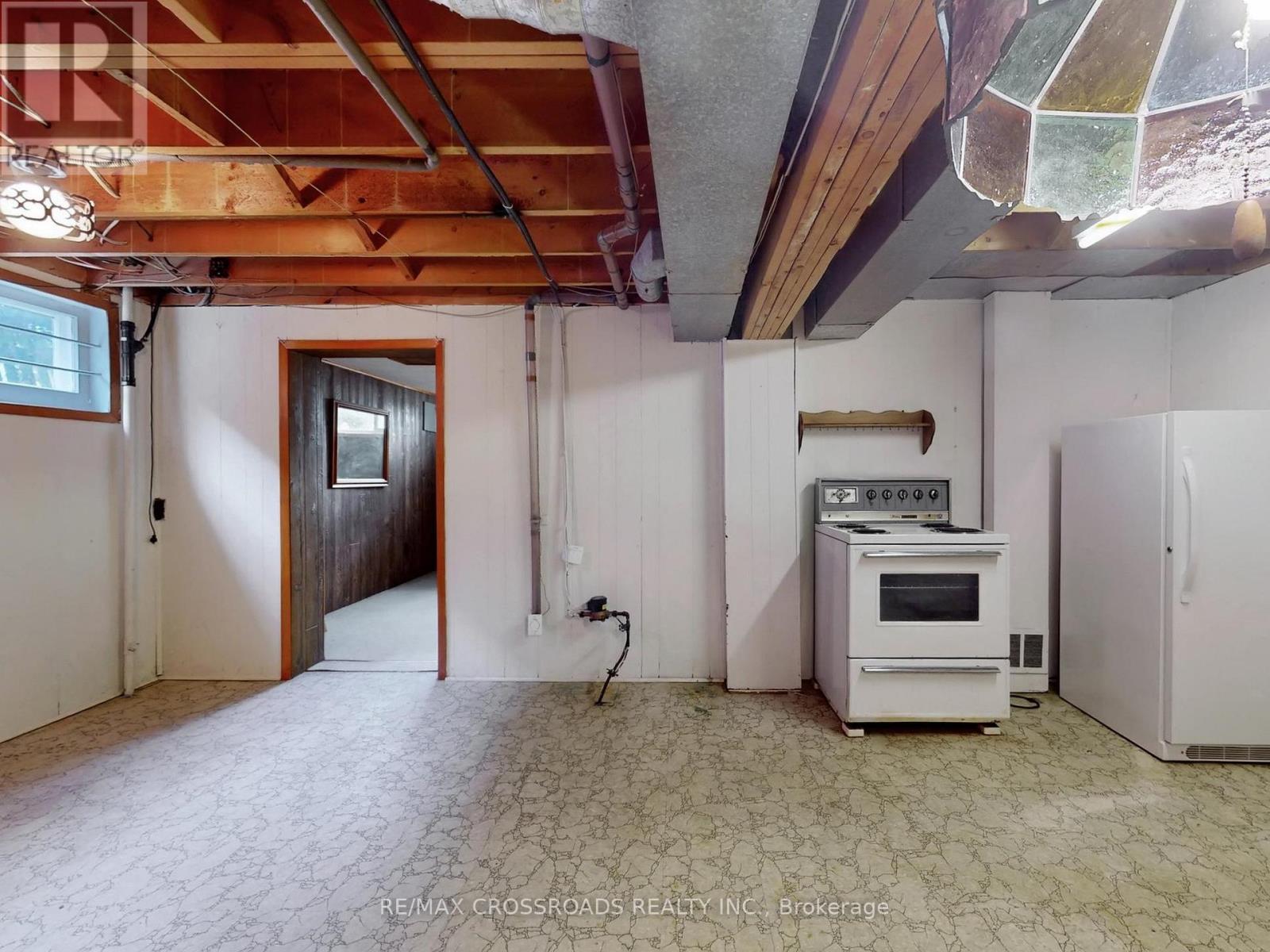 186 Norfolk Avenue, Richmond Hill, Ontario  L4C 2C8 - Photo 32 - N12881648