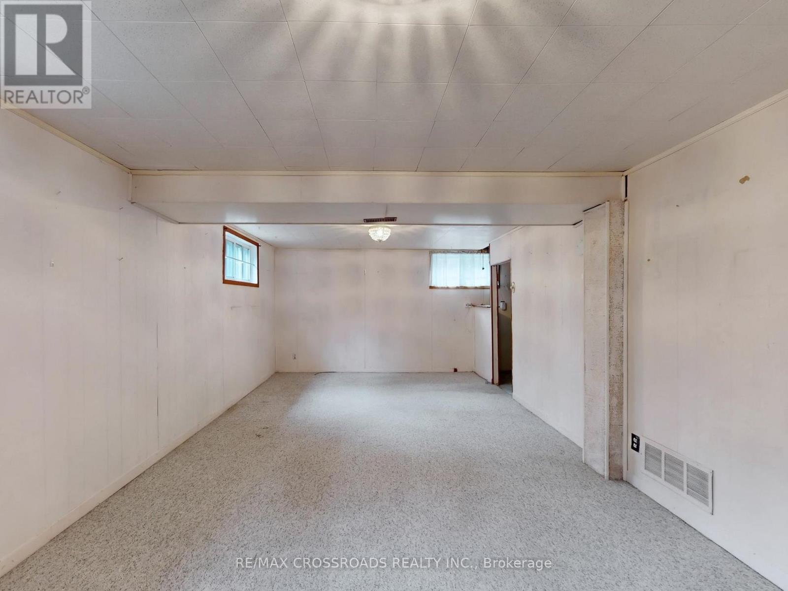 186 Norfolk Avenue, Richmond Hill, Ontario  L4C 2C8 - Photo 37 - N12881648