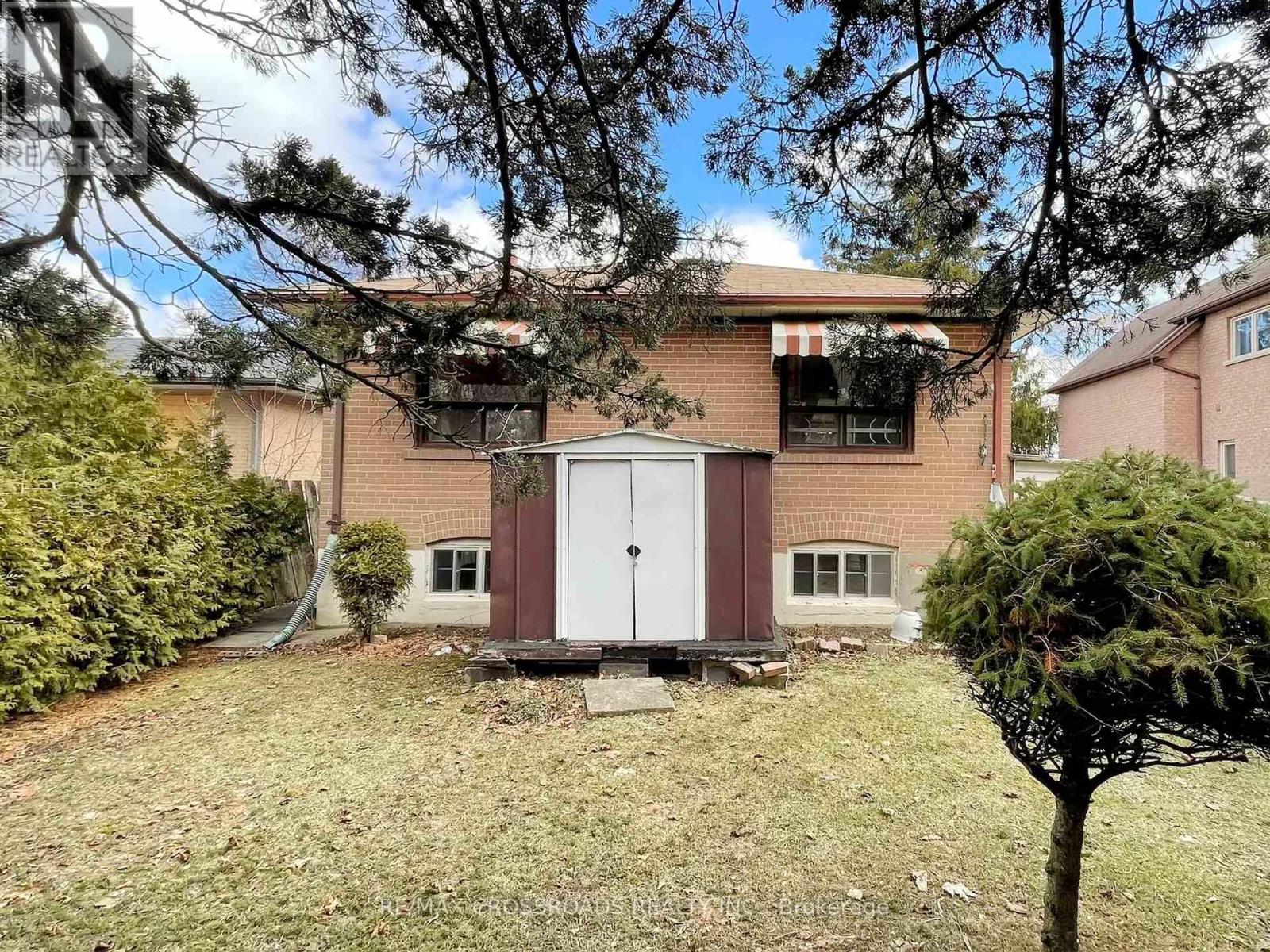 186 Norfolk Avenue, Richmond Hill, Ontario  L4C 2C8 - Photo 48 - N12881648