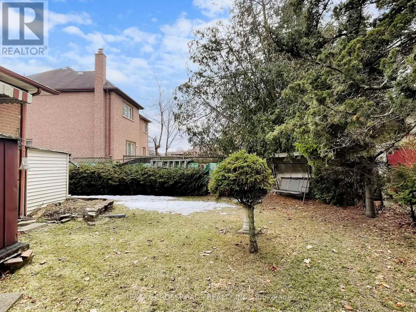 186 Norfolk Avenue, Richmond Hill, Ontario  L4C 2C8 - Photo 49 - N12881648