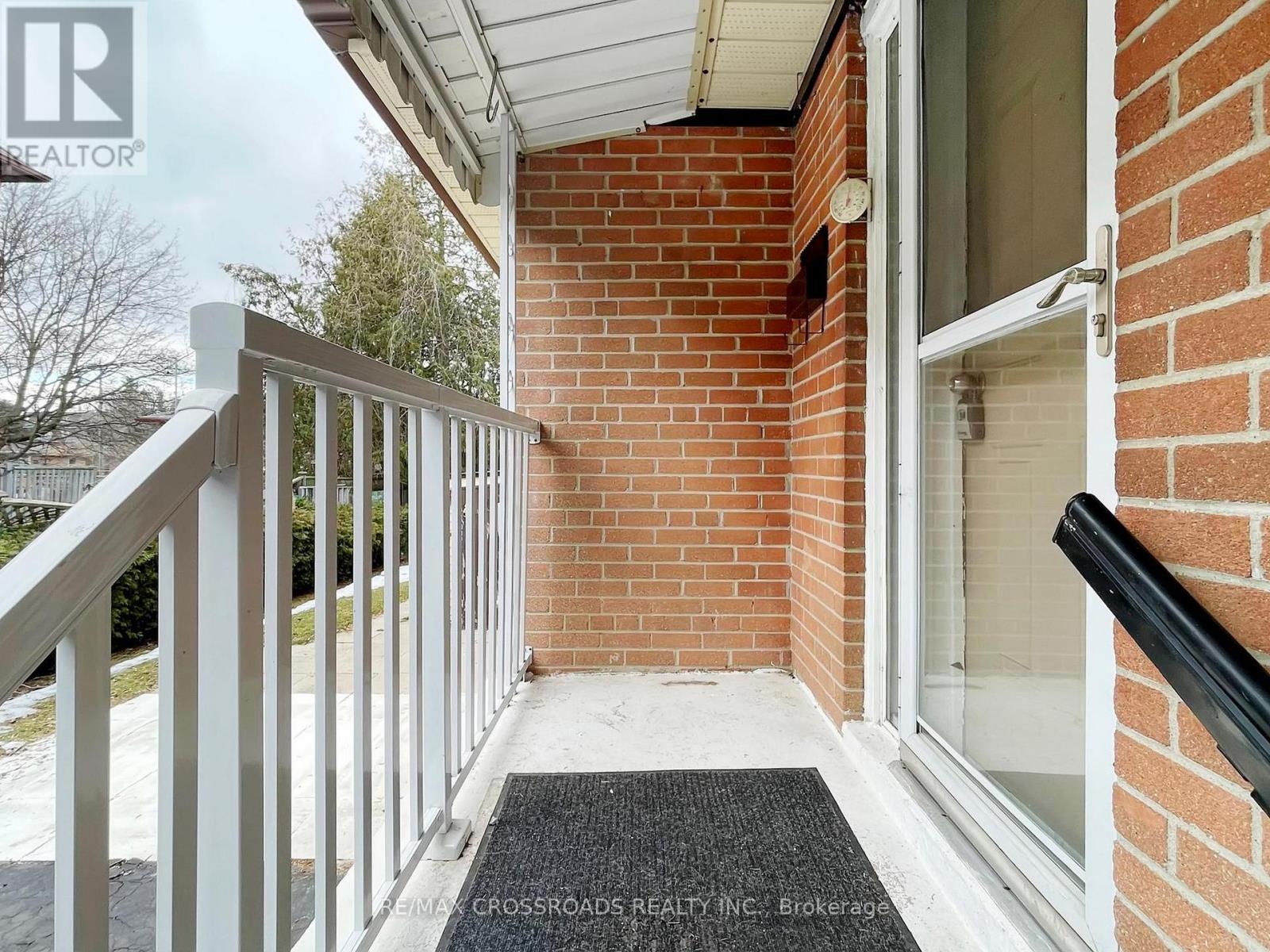 186 Norfolk Avenue, Richmond Hill, Ontario  L4C 2C8 - Photo 5 - N12881648