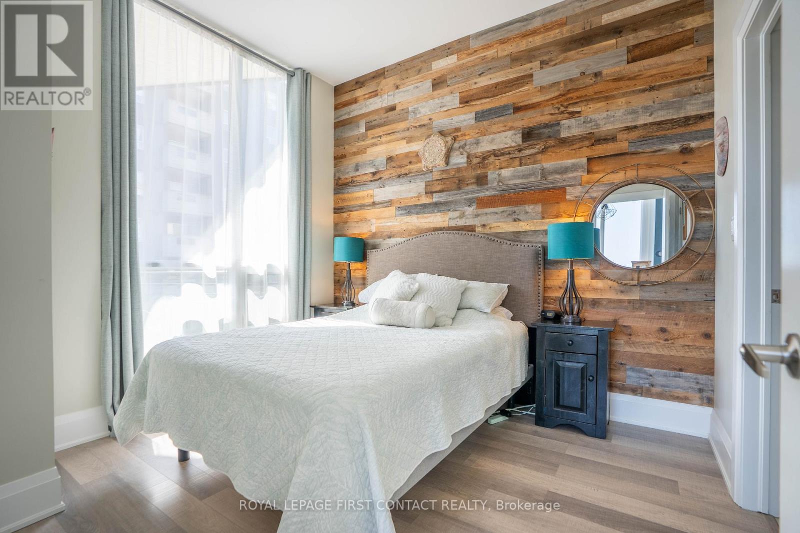 Ph5 - 111 Worsley Street, Barrie (City Centre), Ontario  L4M 0J5 - Photo 8 - S12881644