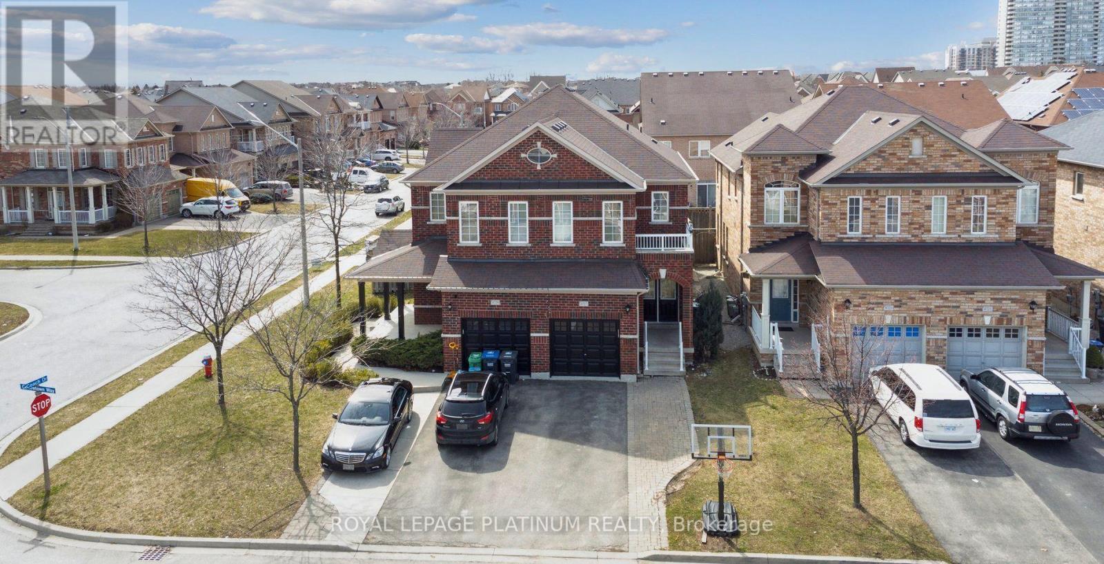 4727 CENTRETOWN WAY, Mississauga, Ontario