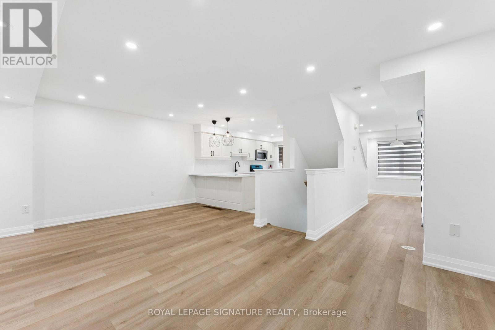 122 Baycliffe Crescent, Brampton, Ontario  L7A 3Y7 - Photo 10 - W12881590