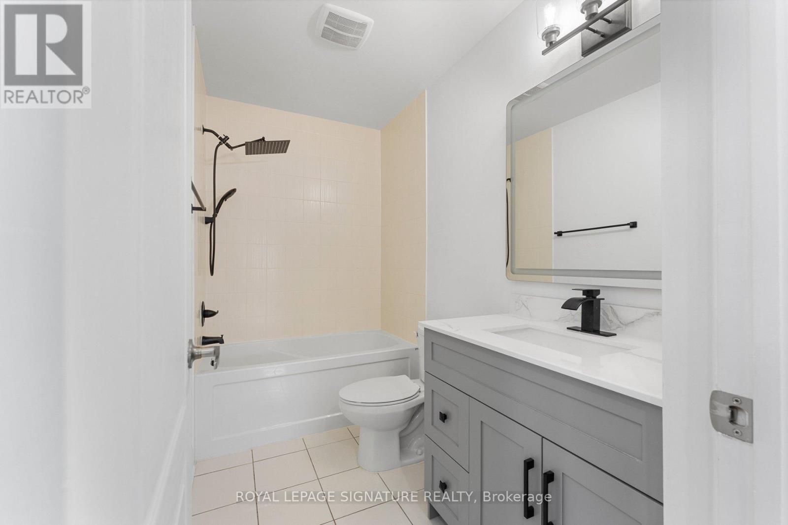 122 Baycliffe Crescent, Brampton, Ontario  L7A 3Y7 - Photo 32 - W12881590