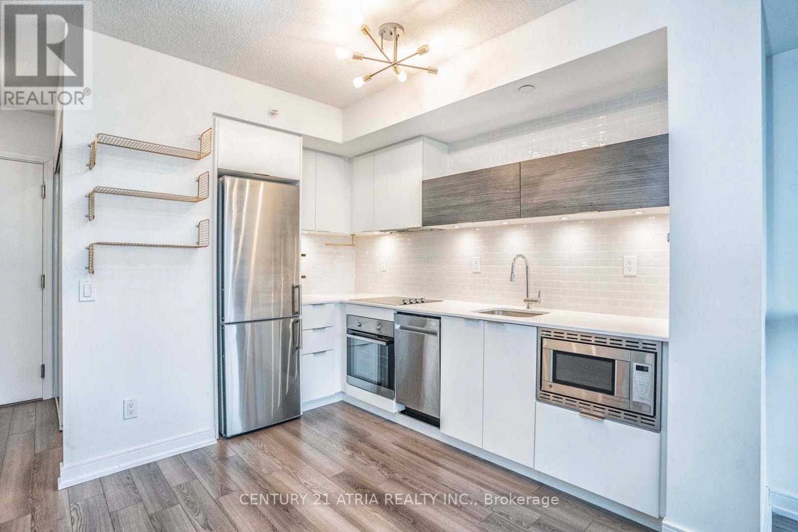 2703 - 20 Thomas Riley Road, Toronto, Ontario  M9B 0C3 - Photo 8 - W12881620