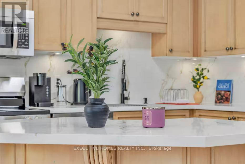 17 - 1245 Stephenson Drive, Burlington, Ontario  L7S 2L9 - Photo 14 - W12881622