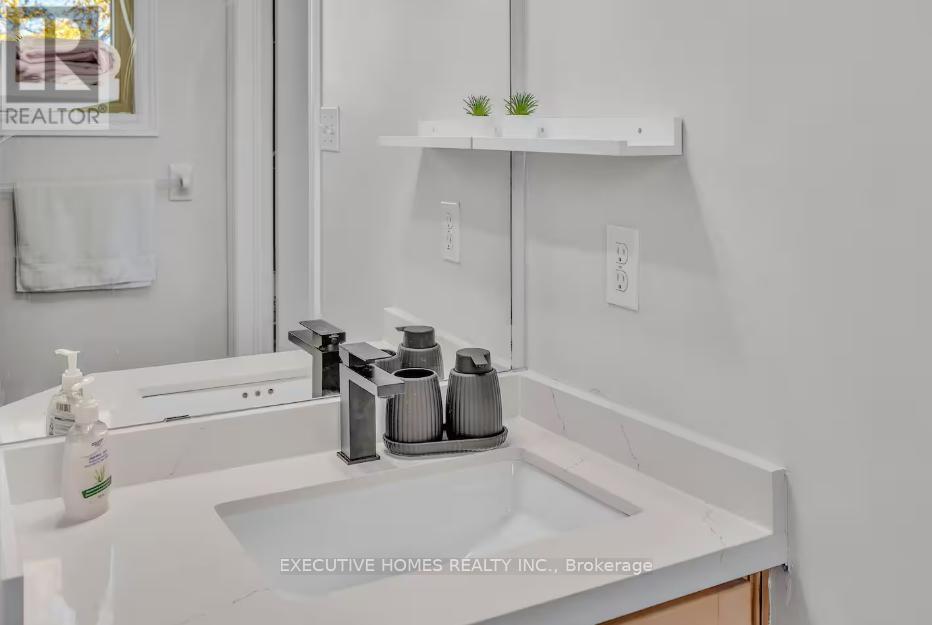 17 - 1245 Stephenson Drive, Burlington, Ontario  L7S 2L9 - Photo 22 - W12881622