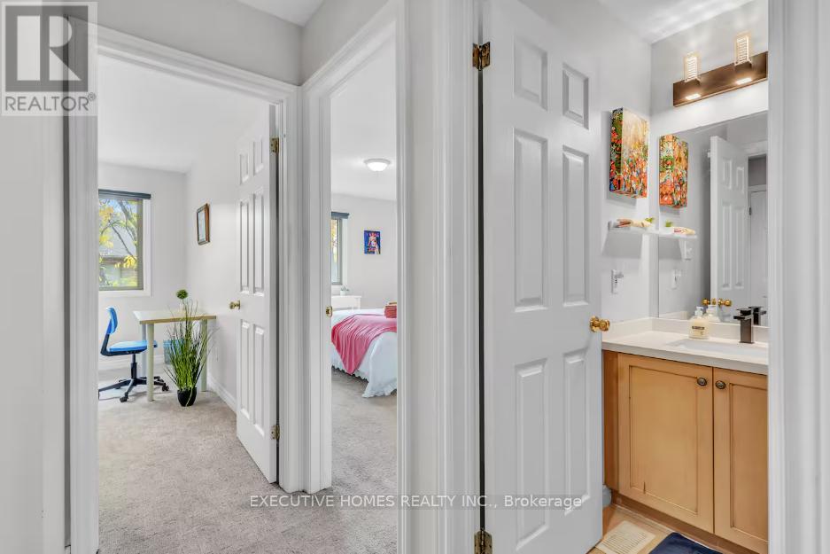 17 - 1245 Stephenson Drive, Burlington, Ontario  L7S 2L9 - Photo 24 - W12881622