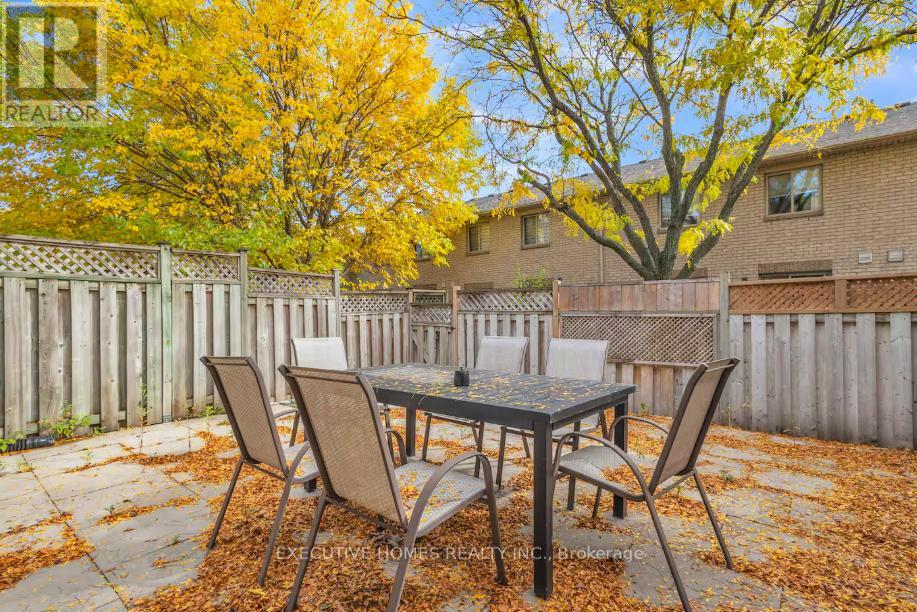 17 - 1245 Stephenson Drive, Burlington, Ontario  L7S 2L9 - Photo 32 - W12881622