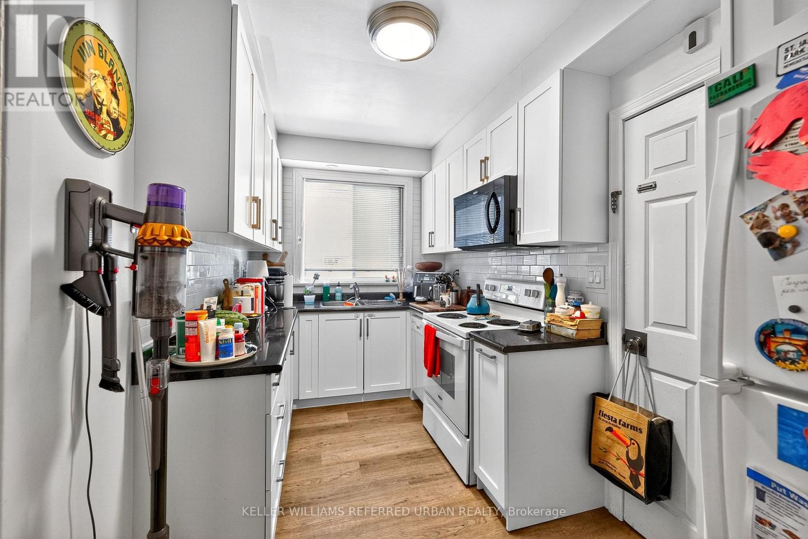 93 Northcliffe Boulevard, Toronto, Ontario  M6H 3H3 - Photo 10 - W12881686