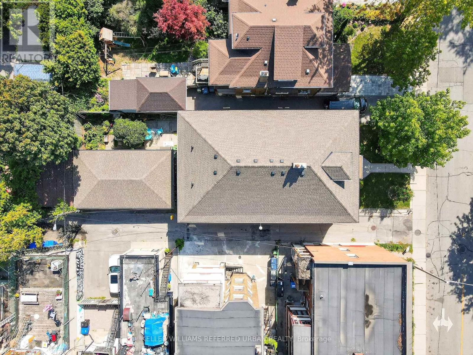 93 Northcliffe Boulevard, Toronto, Ontario  M6H 3H3 - Photo 3 - W12881686