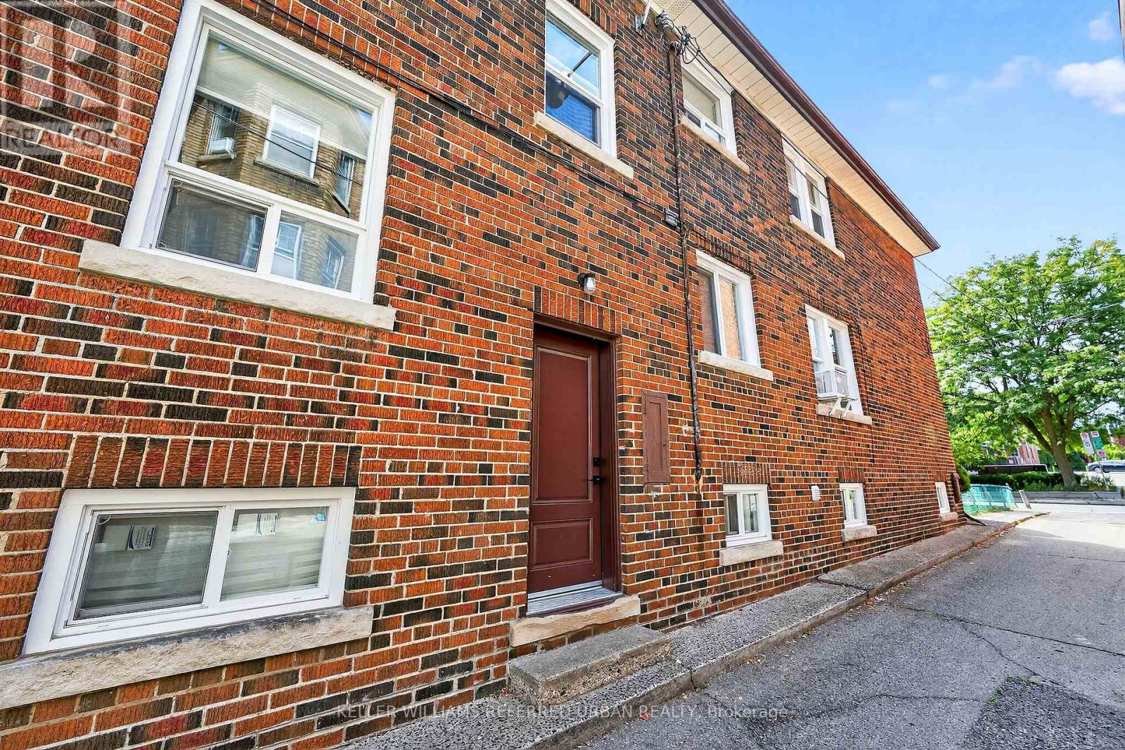 93 Northcliffe Boulevard, Toronto, Ontario  M6H 3H3 - Photo 44 - W12881686