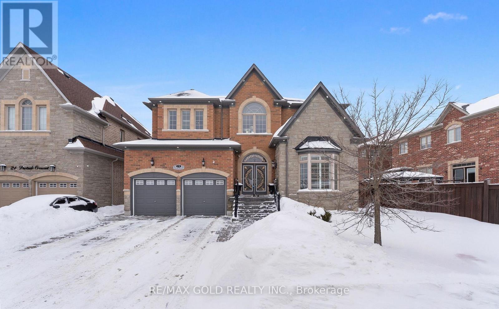 19 PORTSIDE CRESCENT, Brampton, Ontario
