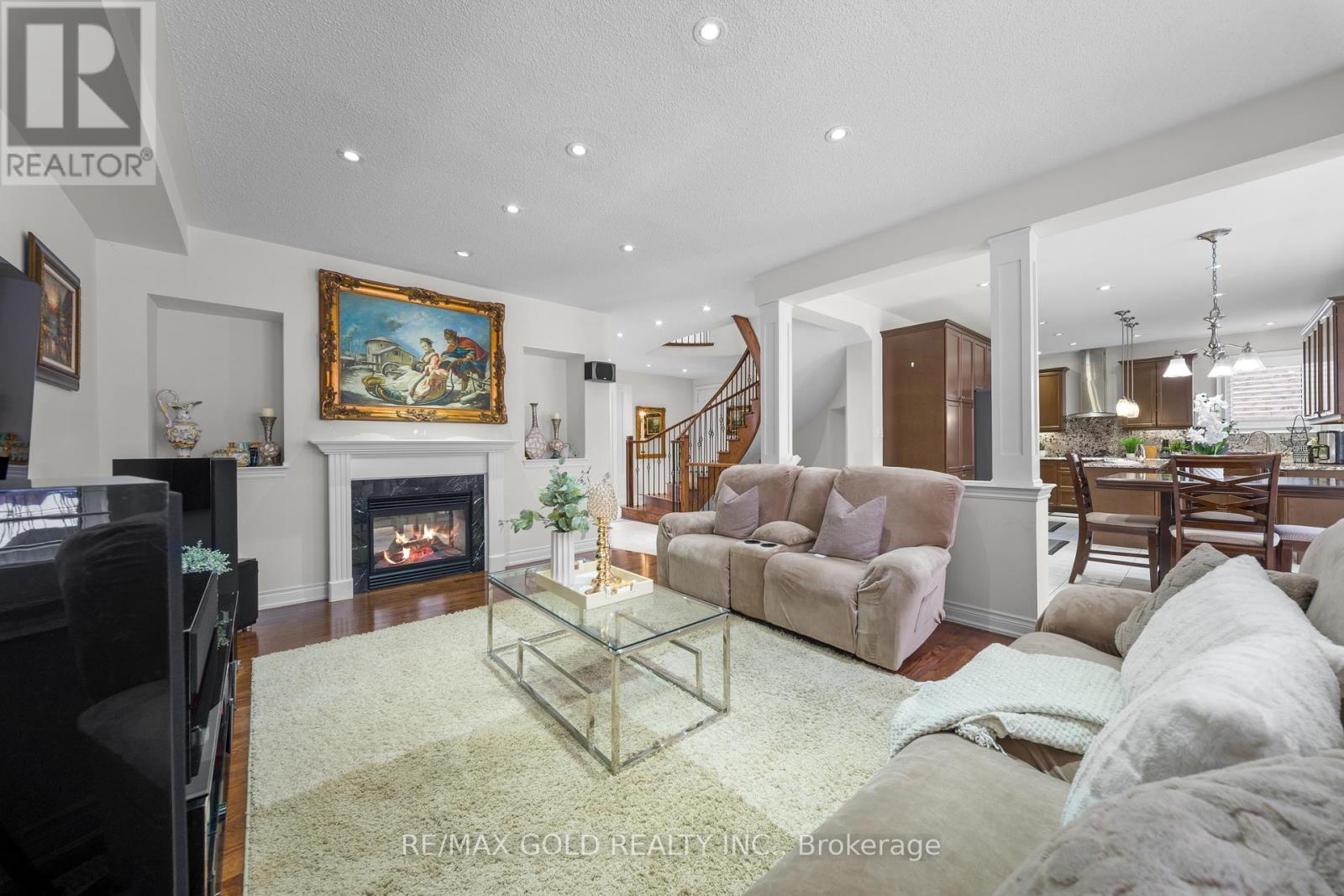 19 Portside Crescent, Brampton, Ontario  L6R 3P3 - Photo 17 - W12881692