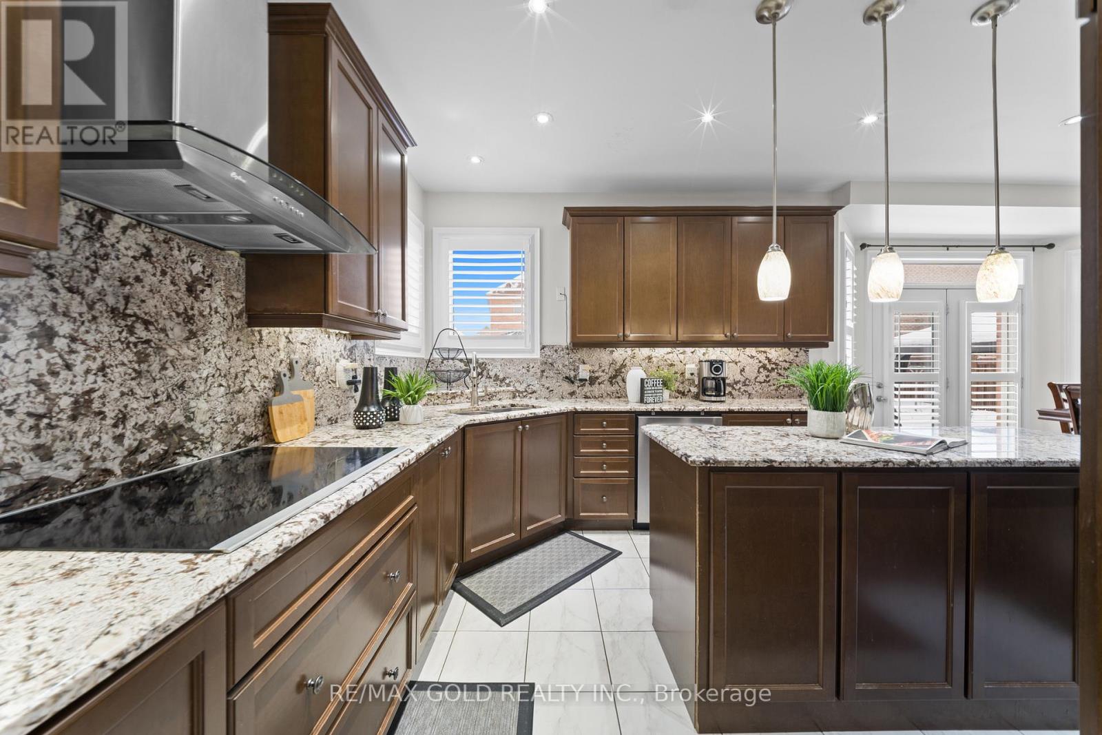 19 Portside Crescent, Brampton, Ontario  L6R 3P3 - Photo 21 - W12881692