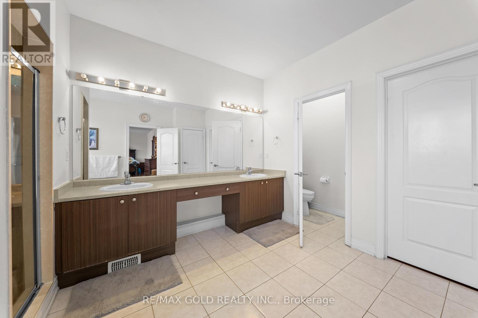 19 Portside Crescent, Brampton, Ontario  L6R 3P3 - Photo 37 - W12881692