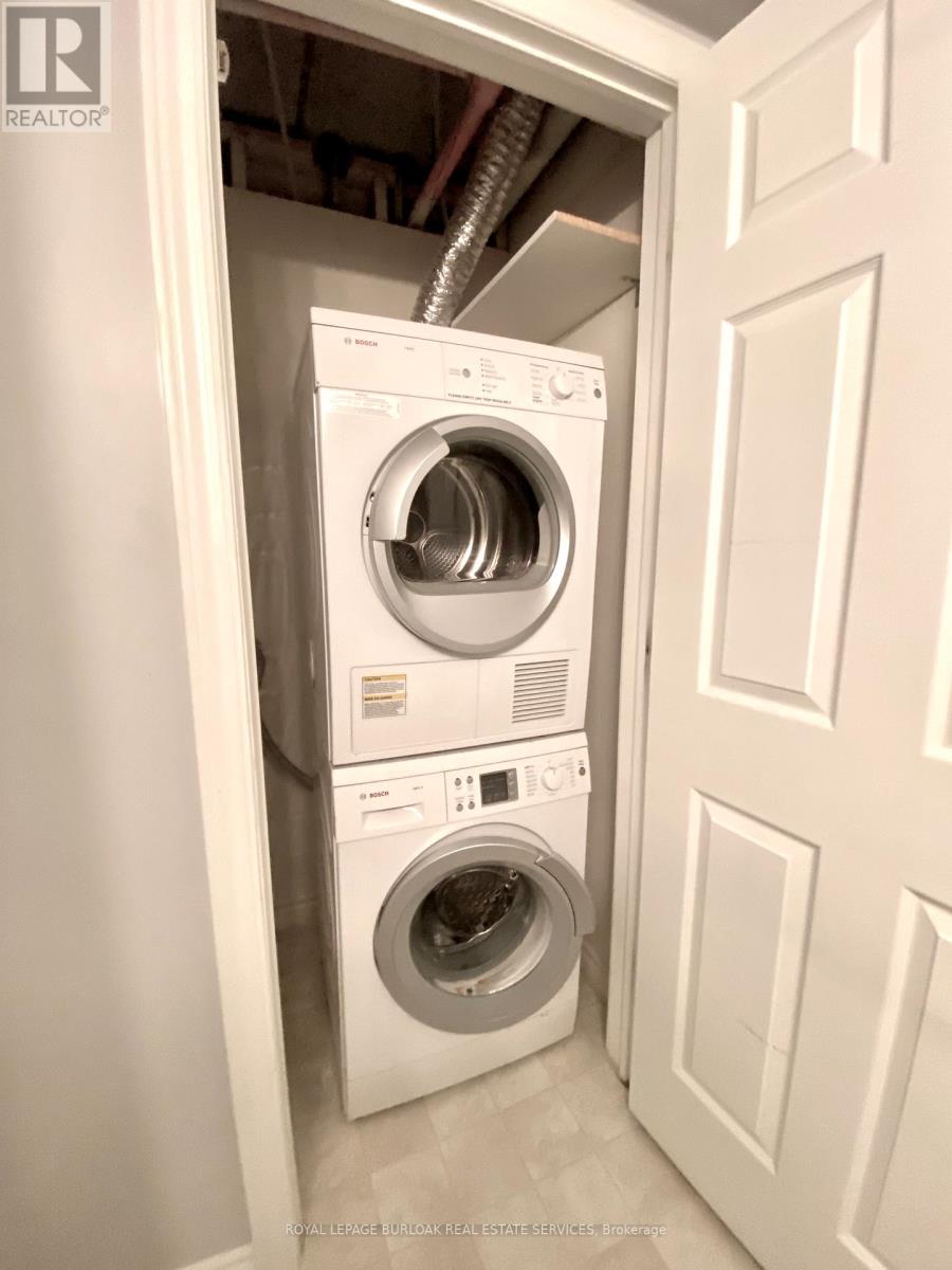 209 - 1450 Bishops Gate, Oakville, Ontario  L6M 4N1 - Photo 17 - W12881710