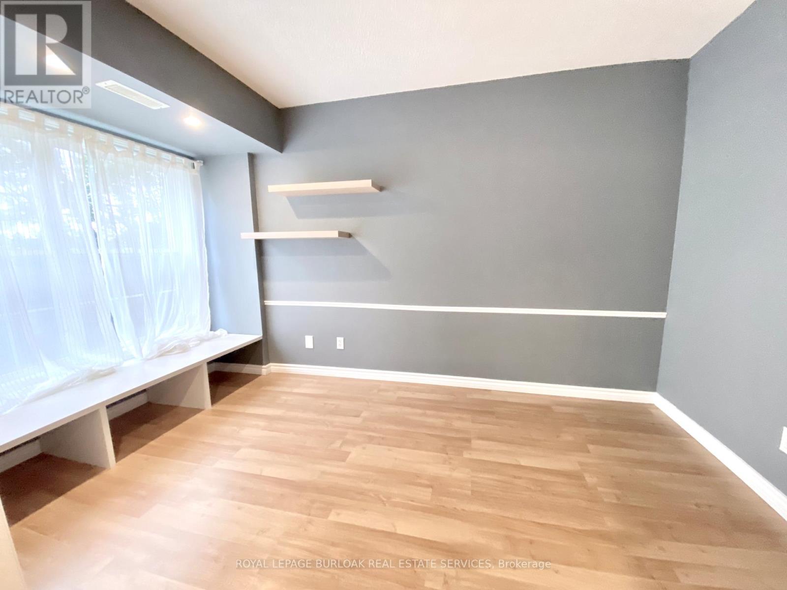 209 - 1450 Bishops Gate, Oakville, Ontario  L6M 4N1 - Photo 18 - W12881710