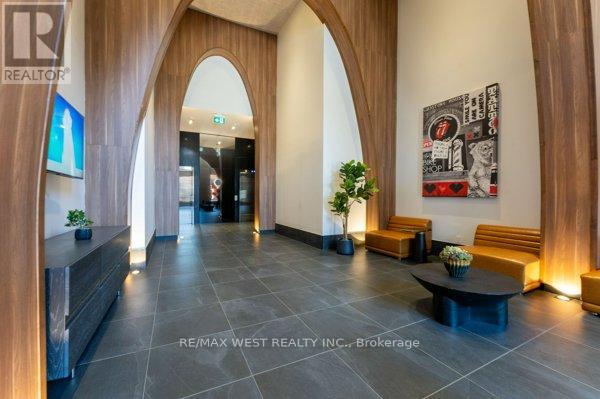 1207 - 270 Dufferin Street W, Toronto, Ontario  M6K 0H8 - Photo 5 - W12881712