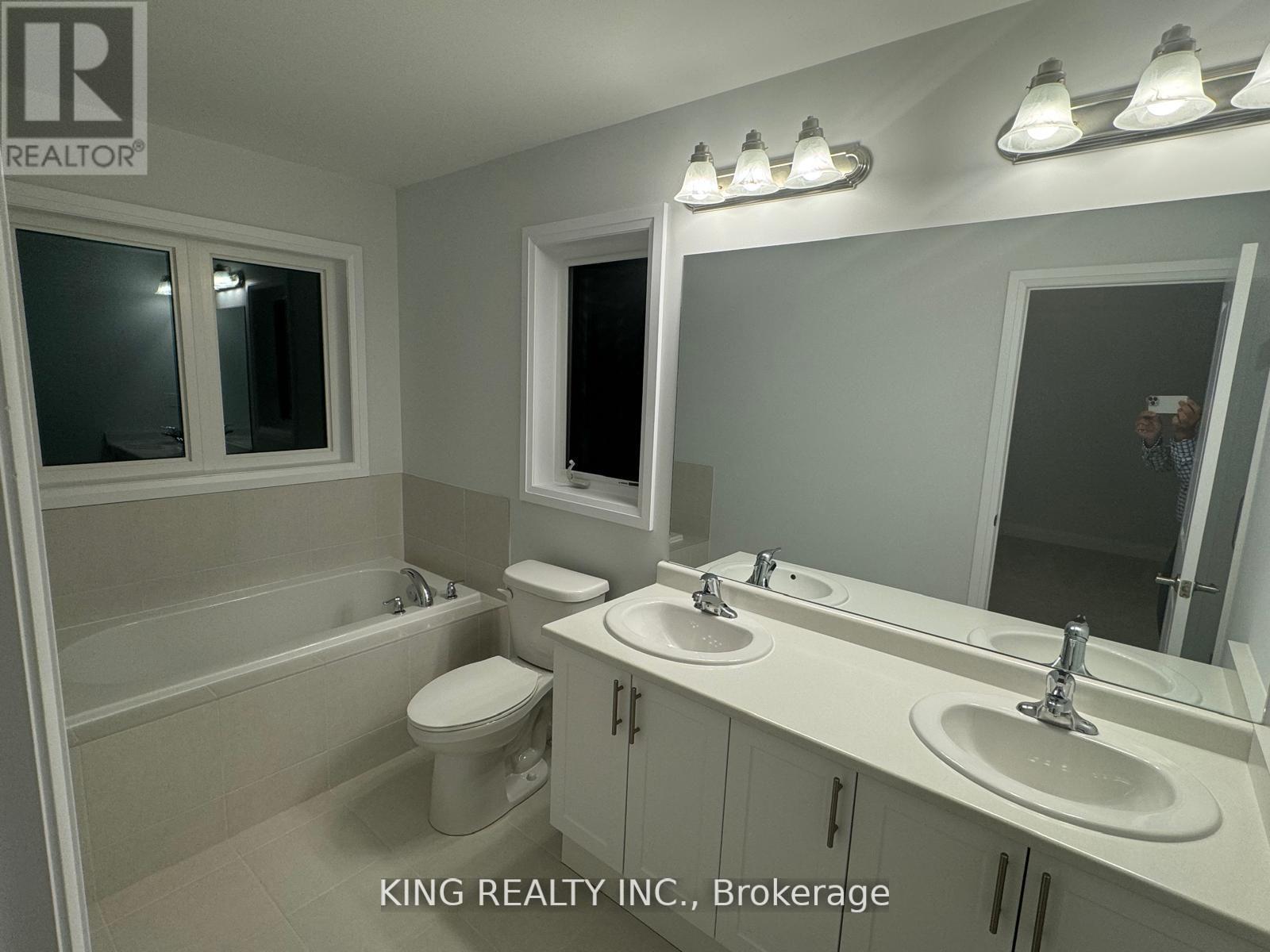 141 Cole Terrace, Woodstock, Ontario  N4S 7W2 - Photo 10 - X12881600