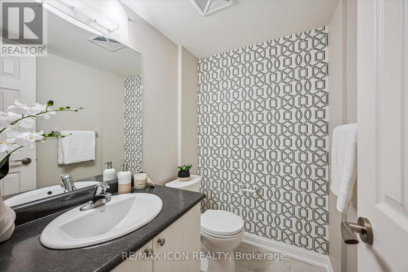 17 - 350 Fisher Mills Road, Cambridge, Ontario  N3C 0G8 - Photo 10 - X12881632