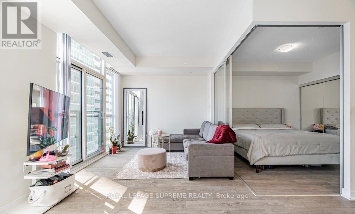 2403 - 99 John Street, Toronto, Ontario  M5V 0S6 - Photo 11 - C12836042