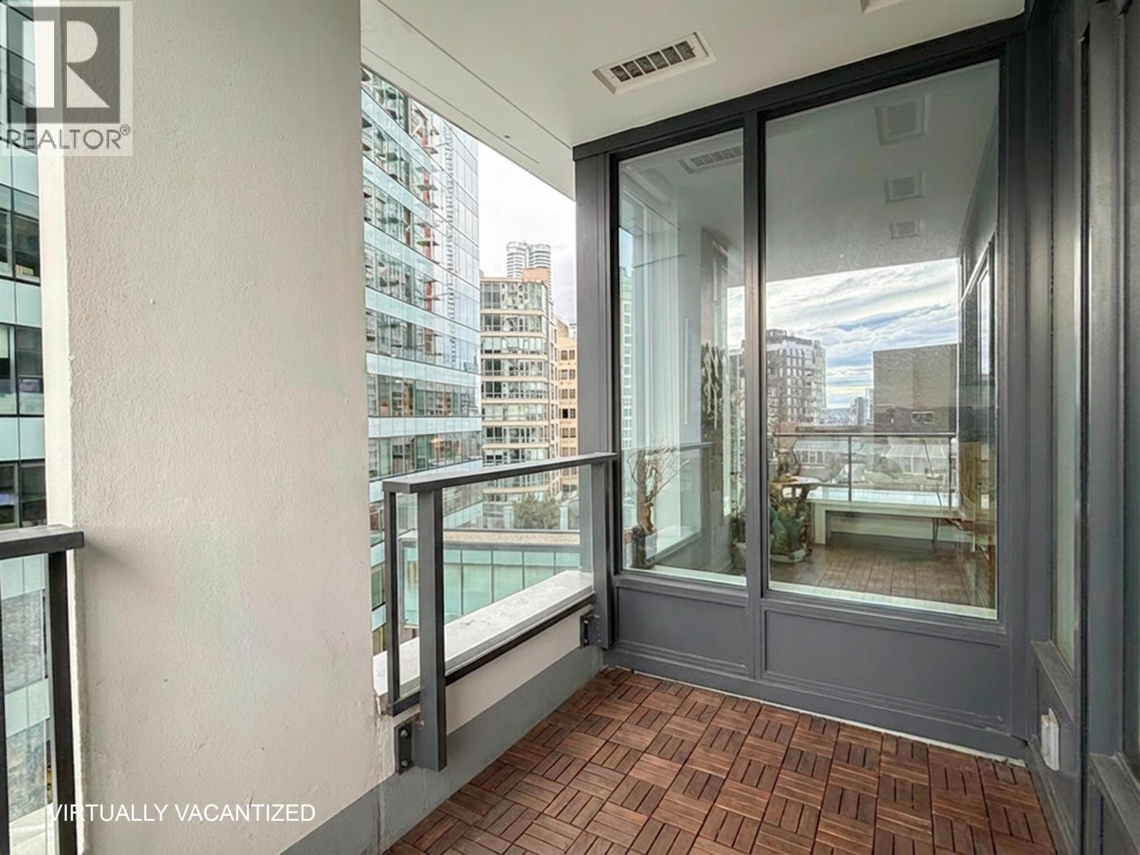 Listing Picture 11 of 29 : 1001 1289 HORNBY STREET, Vancouver / 溫哥華 - 魯藝地產 Yvonne Lu Group - MLS Medallion Club Member