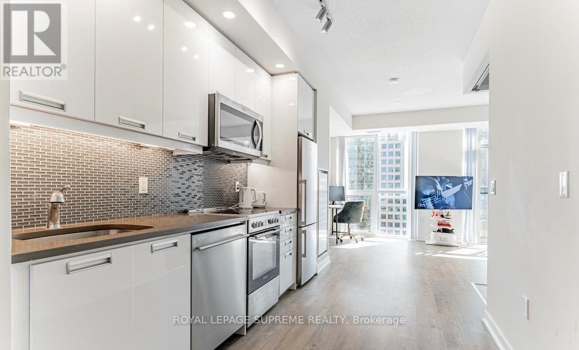 2403 - 99 John Street, Toronto, Ontario  M5V 0S6 - Photo 14 - C12836042