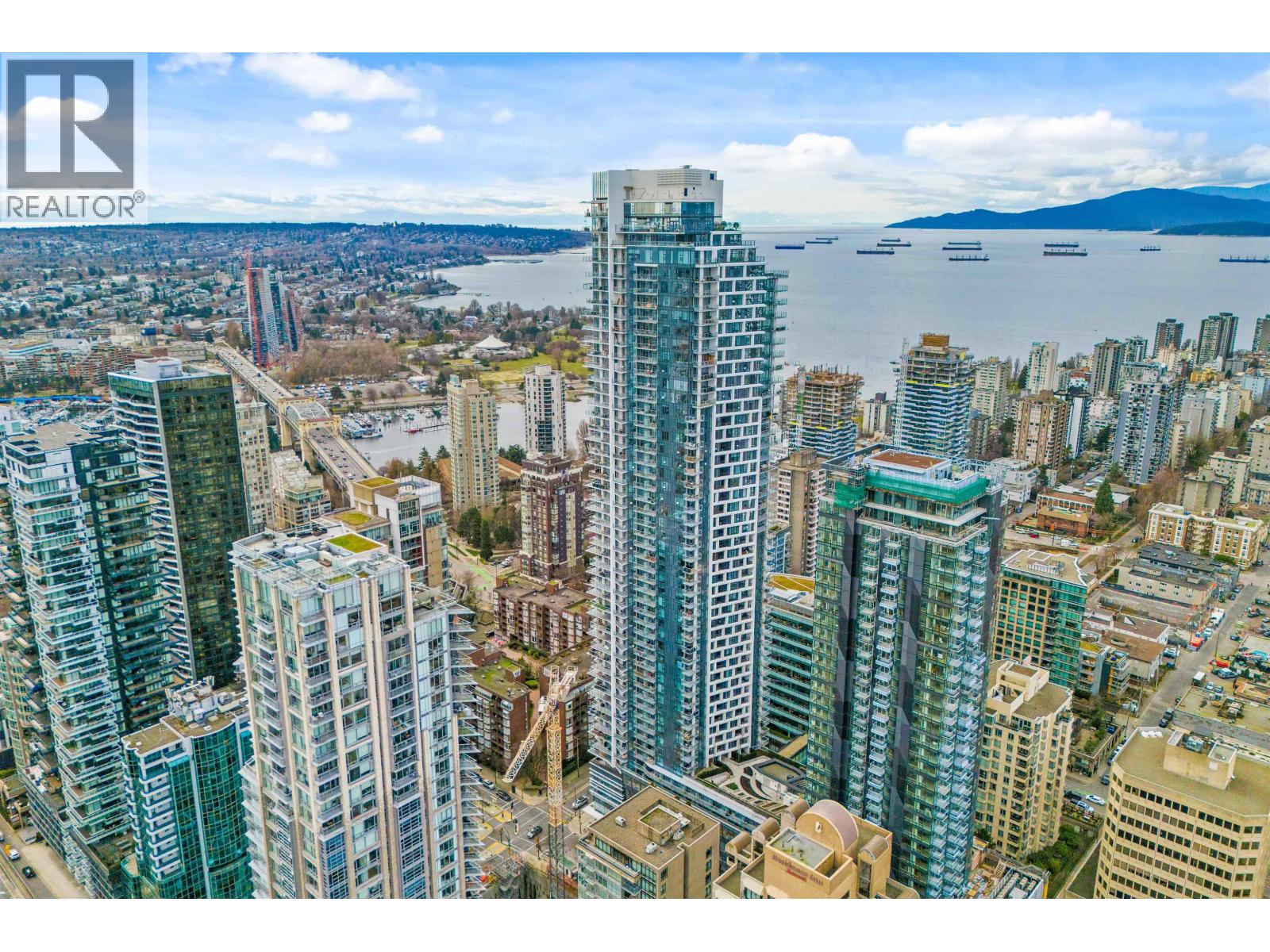 Listing Picture 2 of 29 : 1001 1289 HORNBY STREET, Vancouver / 溫哥華 - 魯藝地產 Yvonne Lu Group - MLS Medallion Club Member