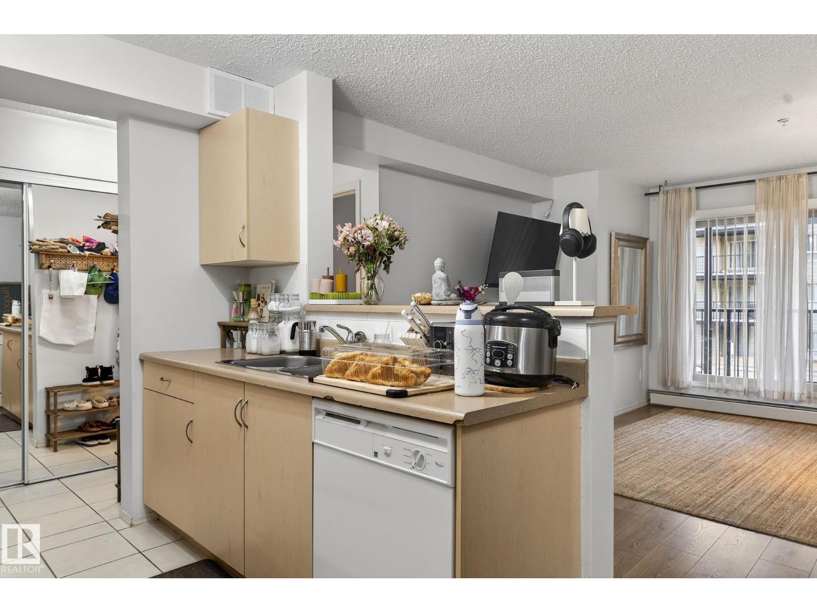 #203 17003 67 Av Nw Nw, Edmonton, Alberta  T5T 6Y5 - Photo 9 - E4477424