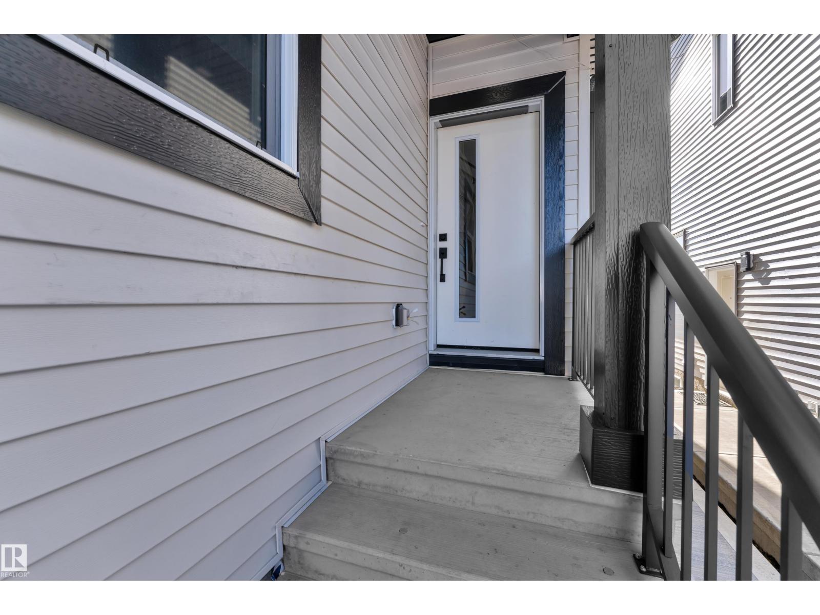 2027 154 Av Nw, Edmonton, Alberta  T5Y 4H5 - Photo 3 - E4477425