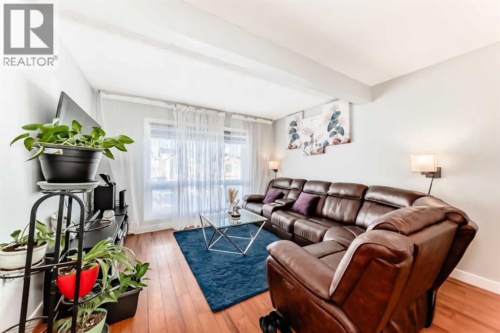 78 Martinview Crescent Ne, Calgary, Alberta  T3J 2S5 - Photo 6 - A2289025