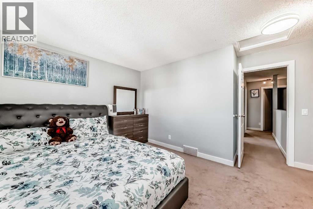 78 Martinview Crescent Ne, Calgary, Alberta  T3J 2S5 - Photo 12 - A2289025