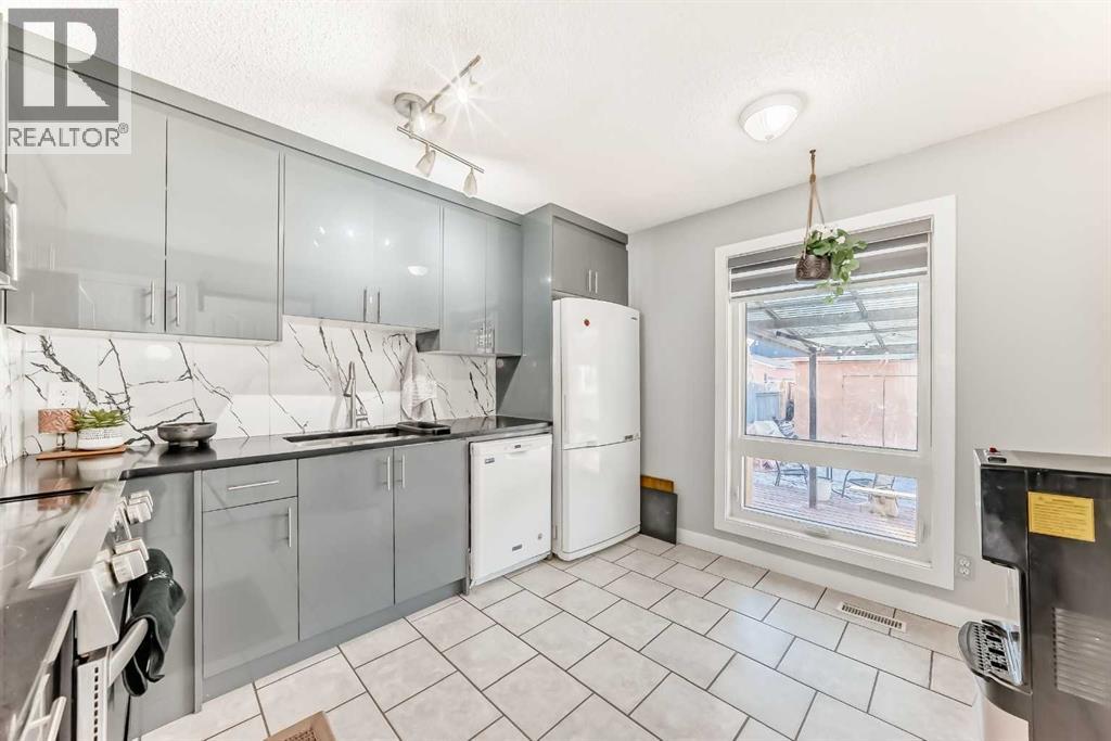 78 Martinview Crescent Ne, Calgary, Alberta  T3J 2S5 - Photo 5 - A2289025